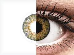 Brown Pure Hazel contact lenses - natural effect - Air Optix (2 monthly coloured lenses)